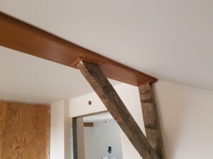 Zabudowa legarów podsufitowych